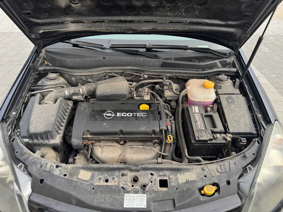 Opel Astra H 1.6 GTC Sport