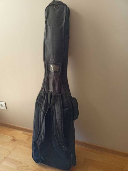 gitara basowa Clevan aktywna 5 strun z pokrowcem