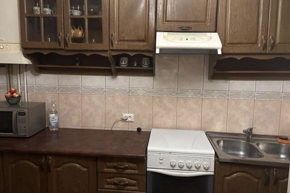 ПРОДАЖ 2 кім просп. Злуки (не під держпрограми)