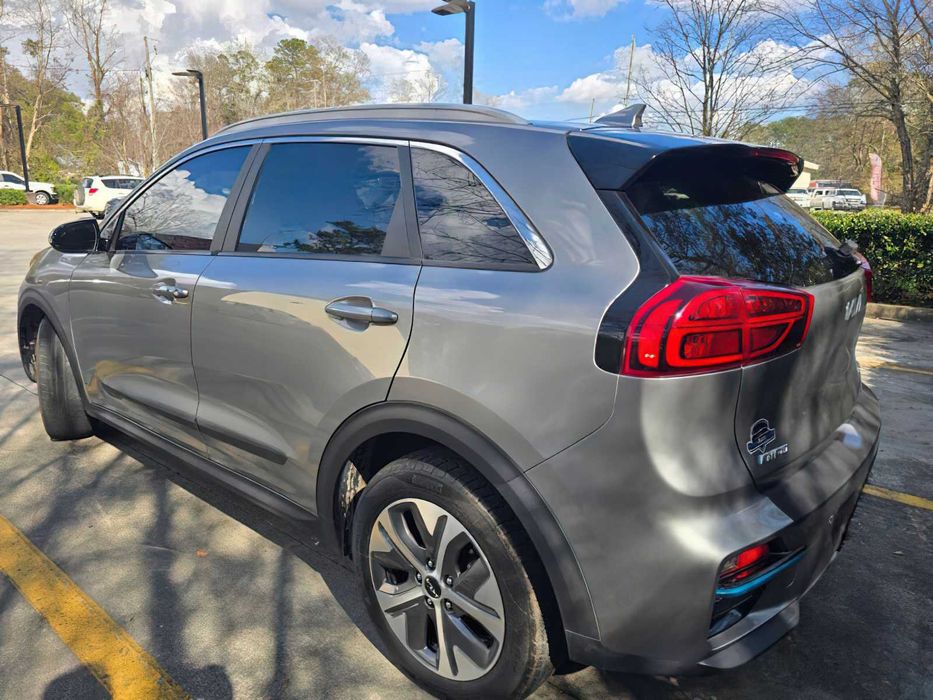 Kia Niro EV      2021