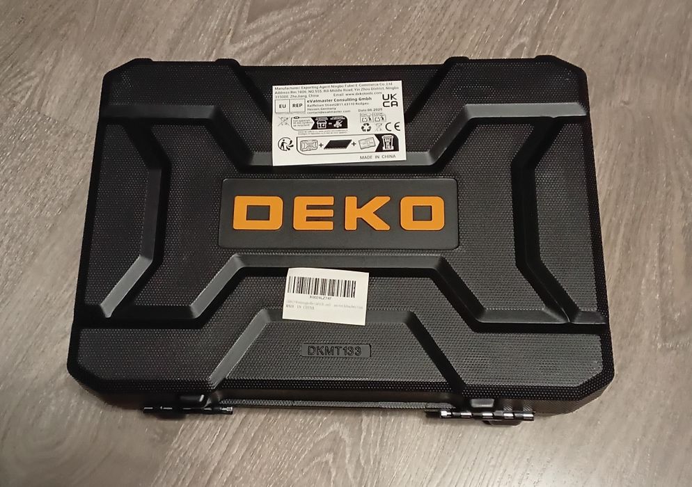 Набір інструментів  Deko  DKMT 133, оригінал, новий.