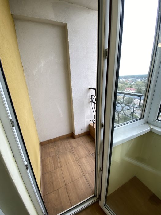 Здам велику однокімнатну квартиру  в центрі Гостомеля, біля школи,газ