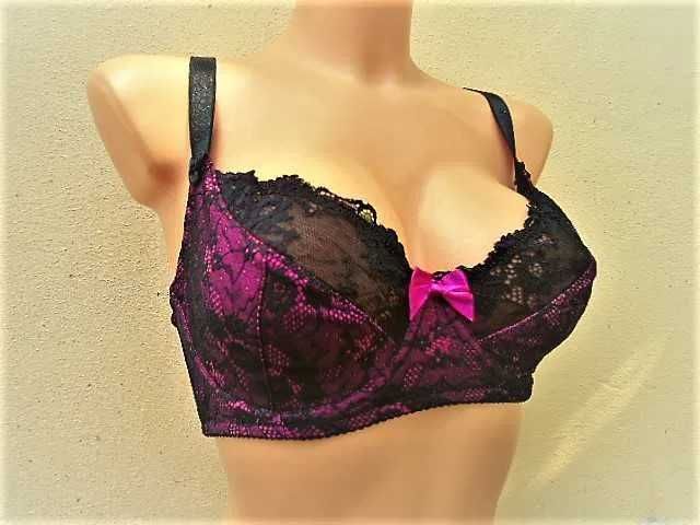Intimidao / biustonosz koronkowy 80C/D  czarno- różowy  na fiszbinach