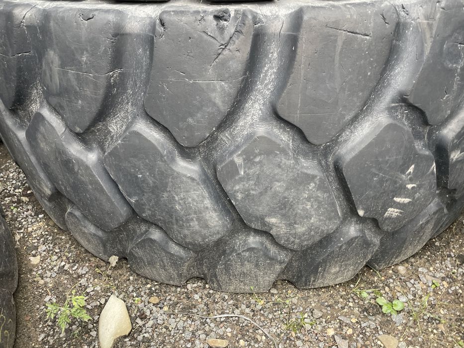 Шини 26.5R25 для навантажувача