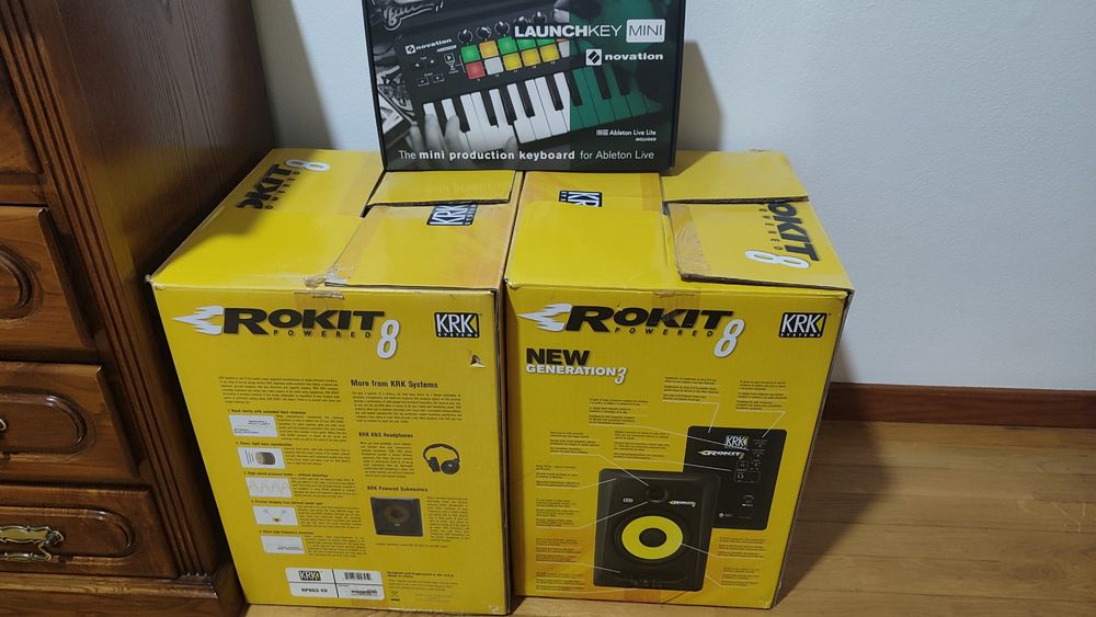 2 KRK ROKIT 8 usadas como novas oferta teclado novation