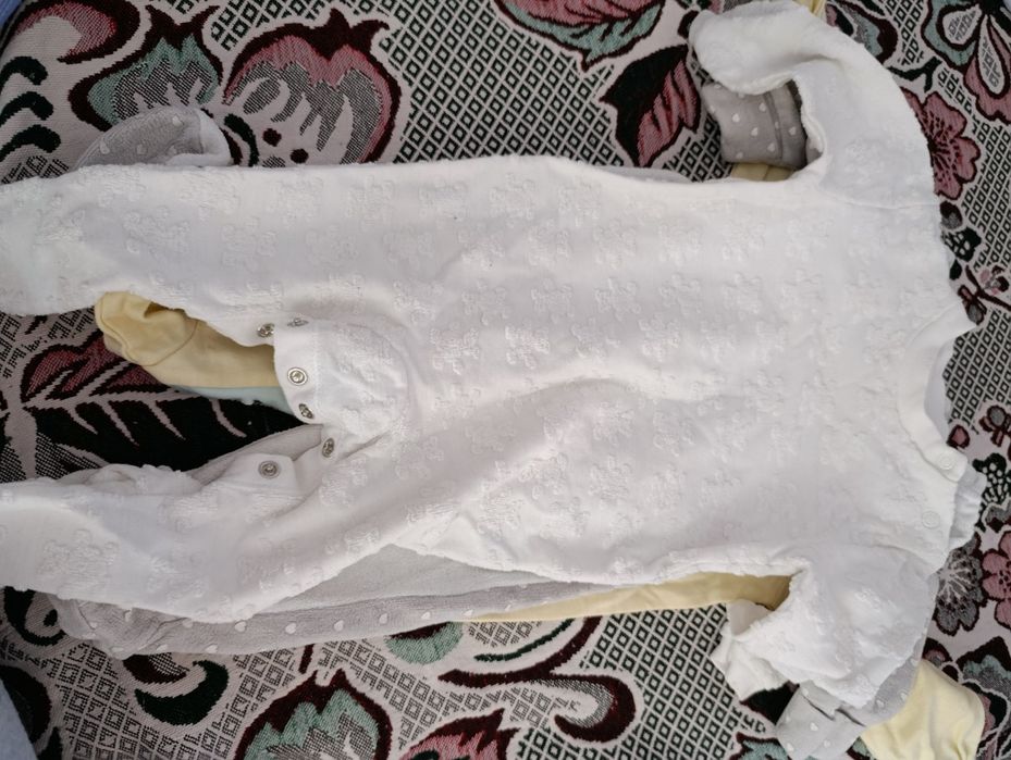Продам дитячий одяг
