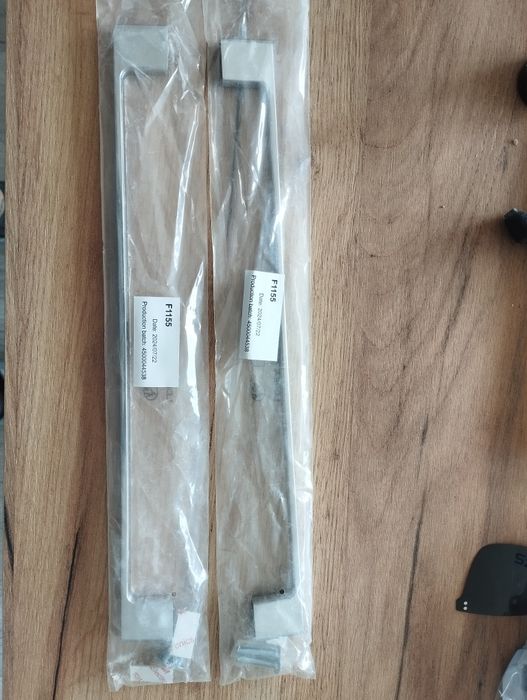 Uchwyt meblowy srebrny