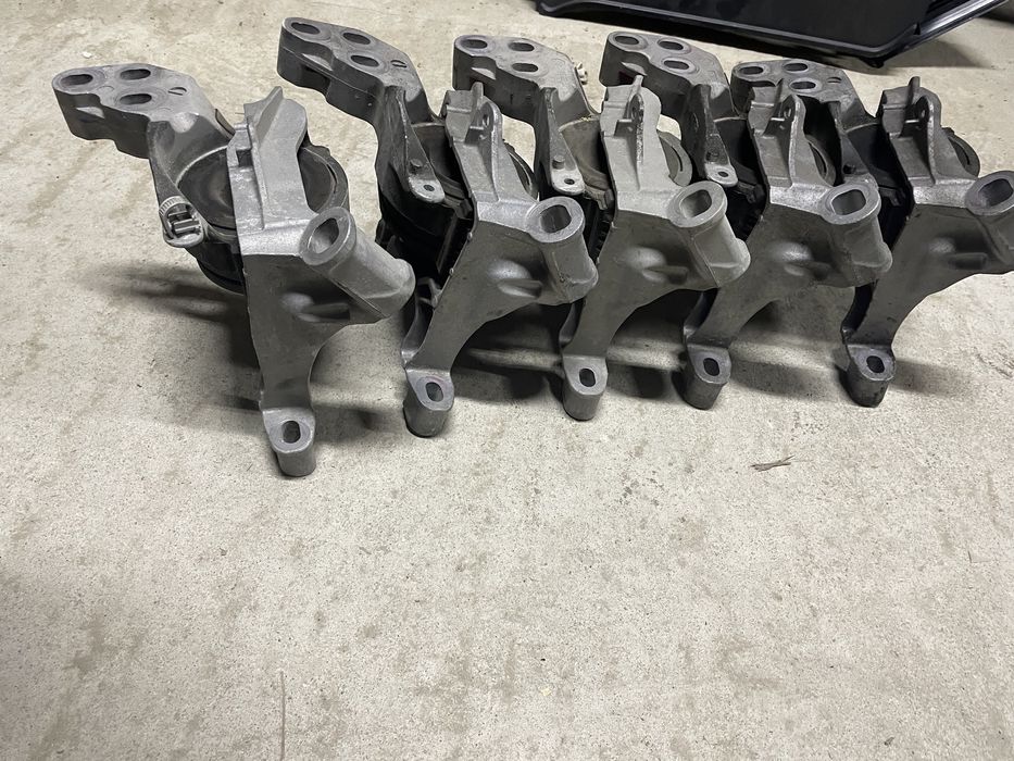 Подушка моторна права правая Mazda 3,6,cx5 2.0 бензин 2013-2021