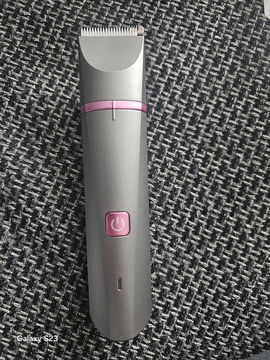 depilator zielony i srebrny