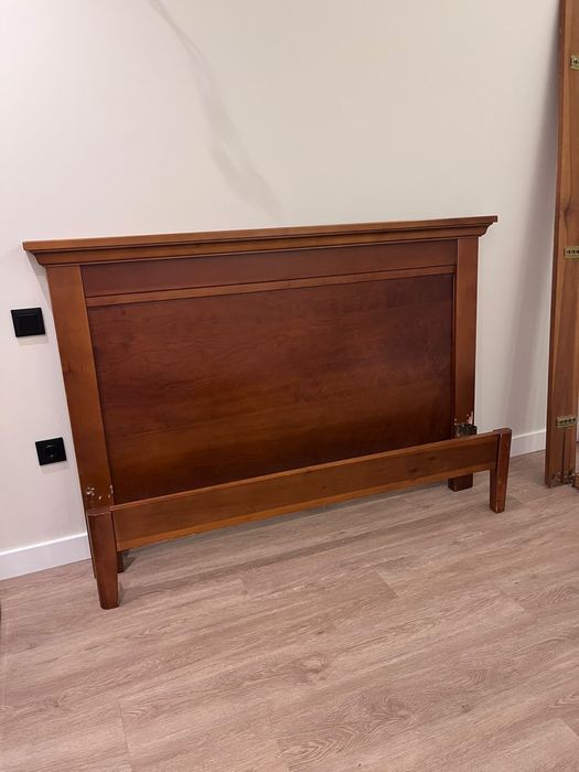 Cama madeira cerejeira cabeceira + estrado carbono + colchão