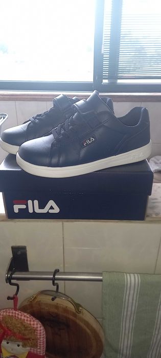 Sapatilhas Fila  em couro azul