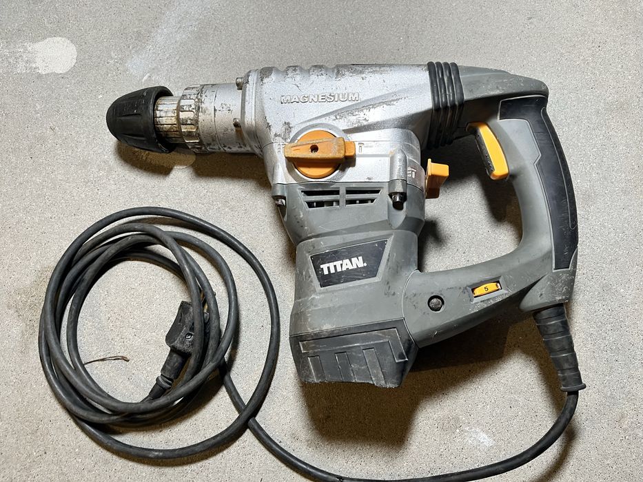 Młotowiertarka TITAN SDS