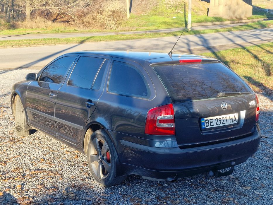 Skoda A5 1.6 FSI elegance