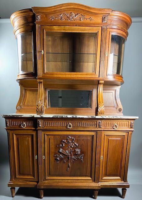 Jadalnia, kredens, stół, serwantka 1920r