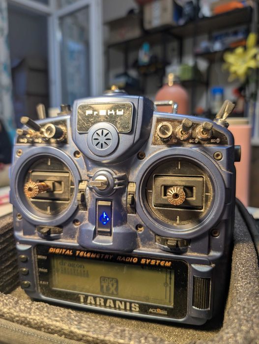 taranis x9d - Купити квадрокоптери та аксесуари - Ціна на OLX.ua
