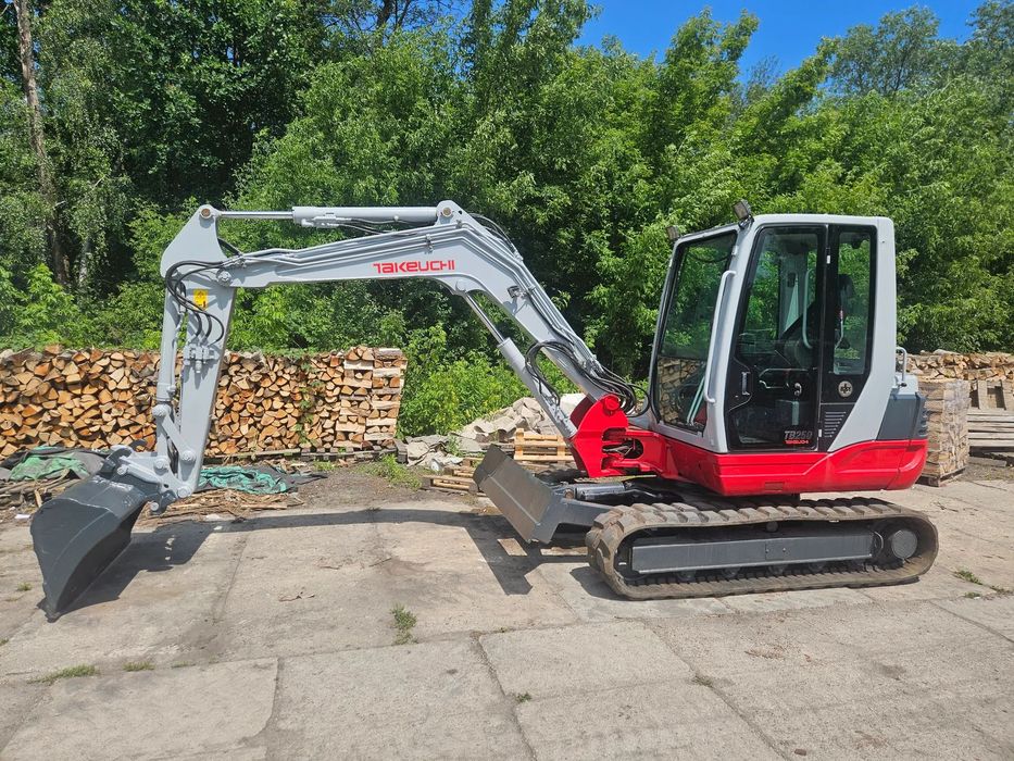 Takeuchi tb250  minikoparka 5t takeuchi tb250 jak nowa , stan idealny