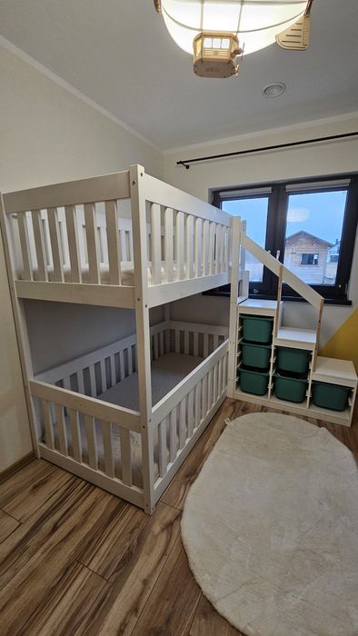 Łóżko piętrowe plus schodki z szafki trofast ikea