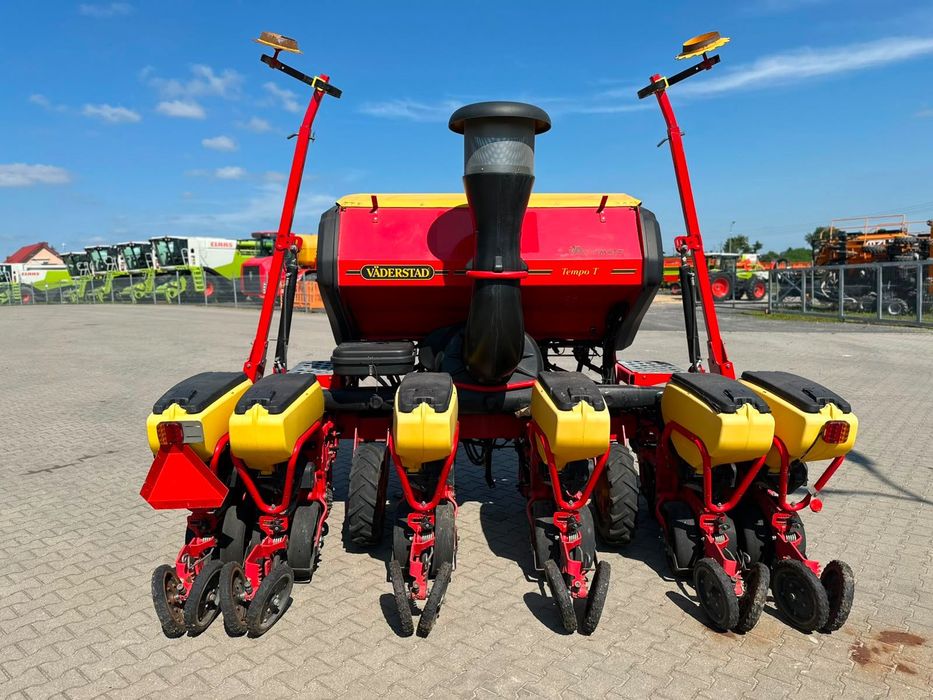 Siewnik punktowy Väderstad TEMPO T 6-rzędowy rok 2022