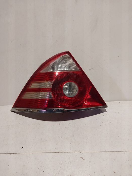 Lewa tylna lampa lewy tył ford mondeo mk3 lift 3 mkIII hatchback HB