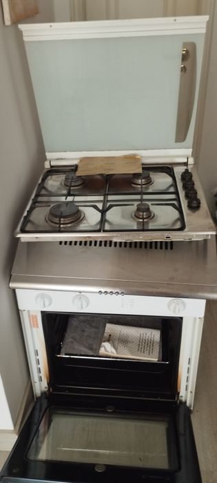 Placa, forno e exaustor