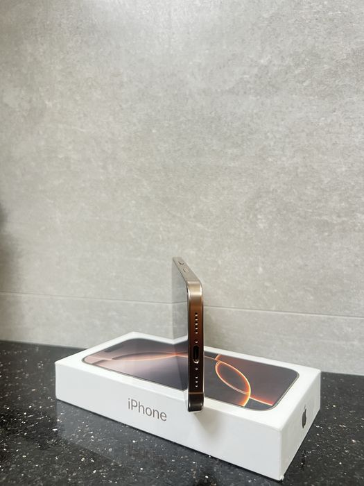 Iphone 16 pro 256gb stan perfekcyjny!