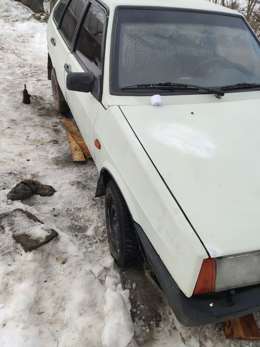 Продам ваз 2109 без торгу