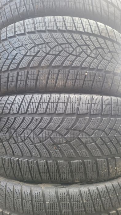285 35 22/265 35 22 Goodyear UltraGrip Perfomance