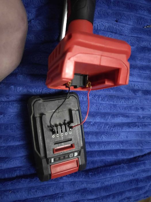 Вибромашинка для укладки плитки под аккумуляторы Milwaukee 18V