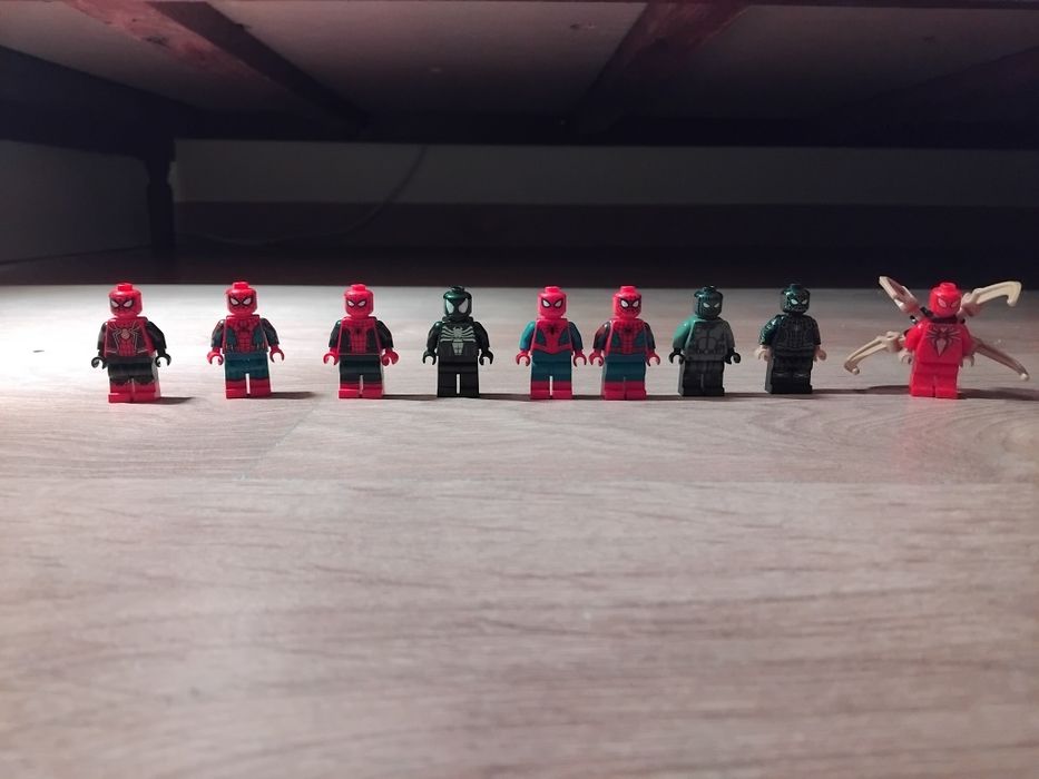 Bonecos lego homem aranha de muitas variedades