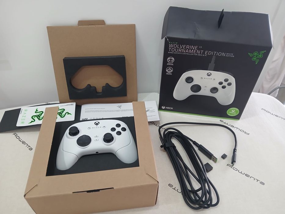 (NOVO) Razer Wolverine V3 Tournament Edition - White Edition