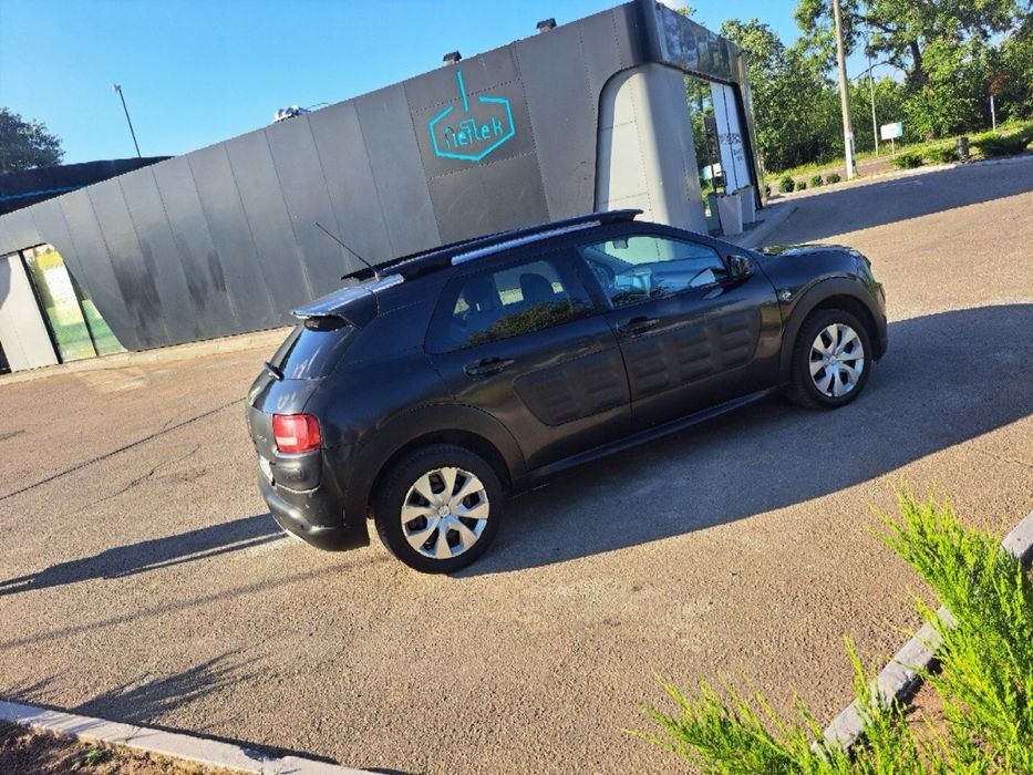 Продаю Citroen Cactus C4 2016