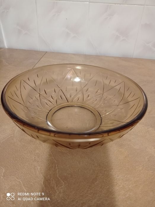 Продаю раритетную стеклянну посуду, вазы.