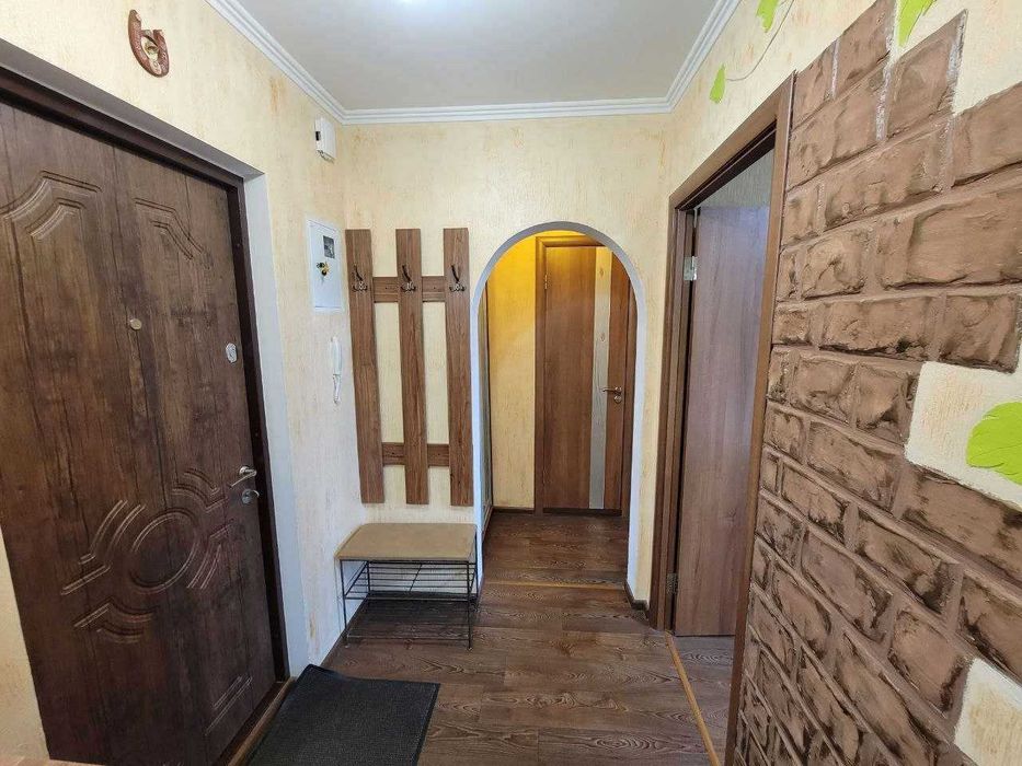 Здам 2к квартиру на бульварі Слави 7 - More