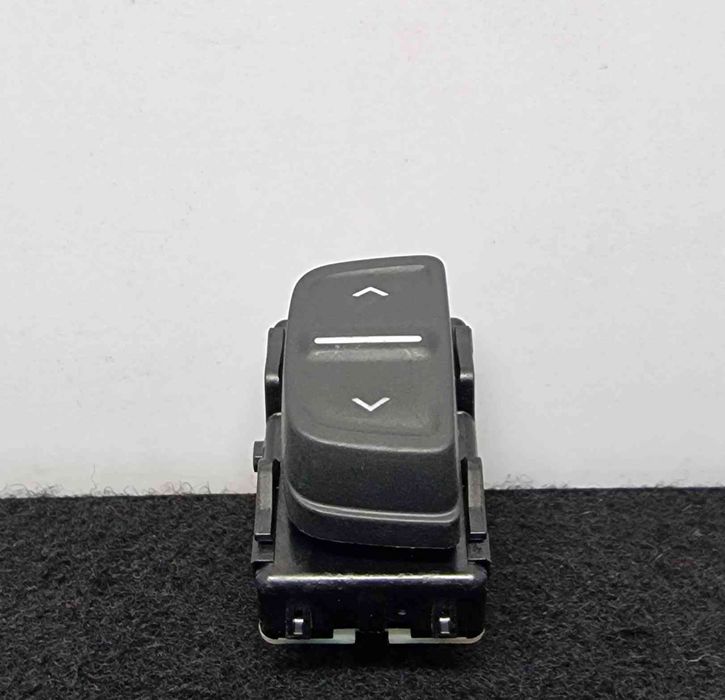 Comando / Botão / Interruptor Vidros Frente Direito 254214937R - DACIA SANDERO II