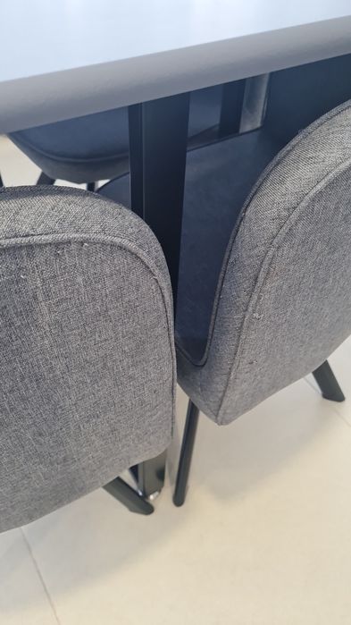 Mesa 4 lugares cinza