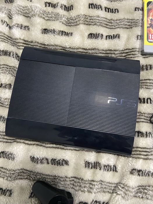 PlayStation 3 Полная комплектация и четыре  игры