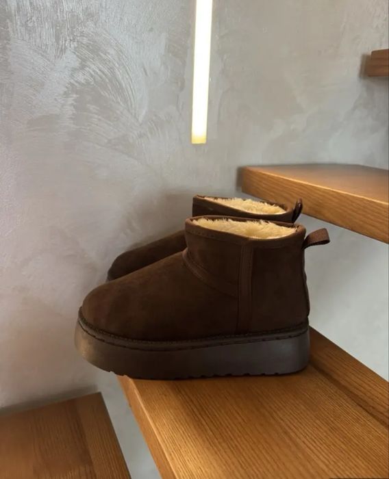 Угги нові в трендовому шоколадному кольорі