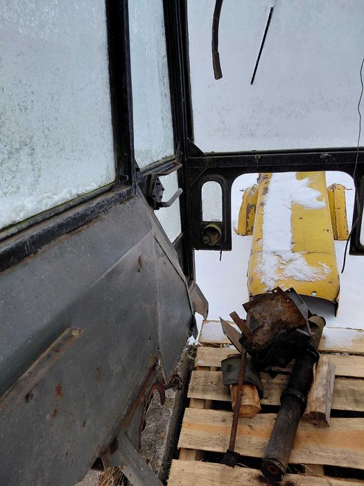 Kabina,maska,błotniki C4011,355,360