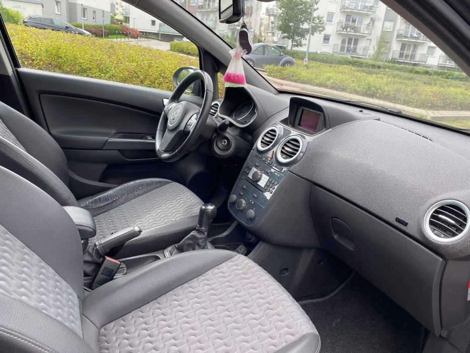 Sprzedam samochód opel corsa