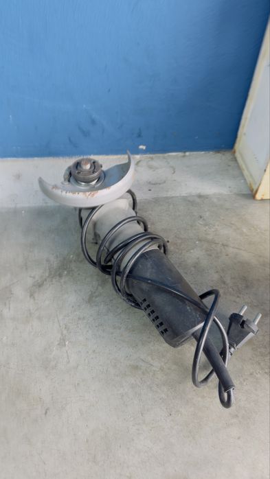 Rebarbadeira pequena como nova bom estado