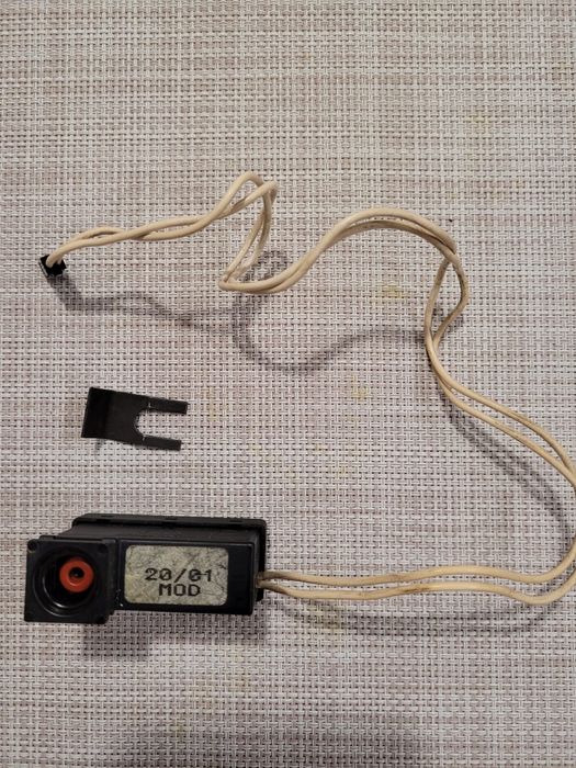 Mikroprzełącznik zabezpiecz. przed brakiem wody piec  Buderus U002 U0