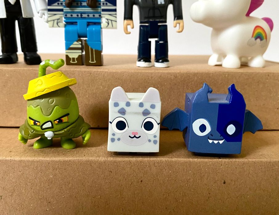 Іграшки Фігурки з гри Roblox