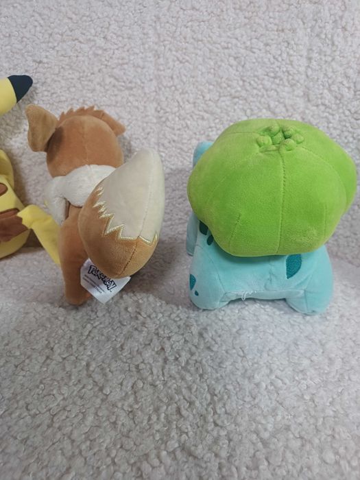 Pokemon Покемон Пікачу Бульбазавр Черізард Пічу