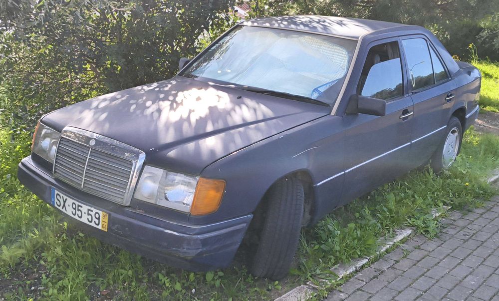 Mercedes 200D W124 para recuperar ou peças (motor, cx. automática)
