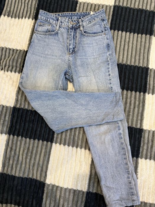 Вкорочені джинси  мом, в дуже гарному стані, 25 розмір, xs