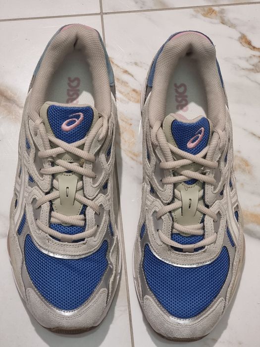 Оригінал 100% кросівки Asics Nyc   EURO 46.5