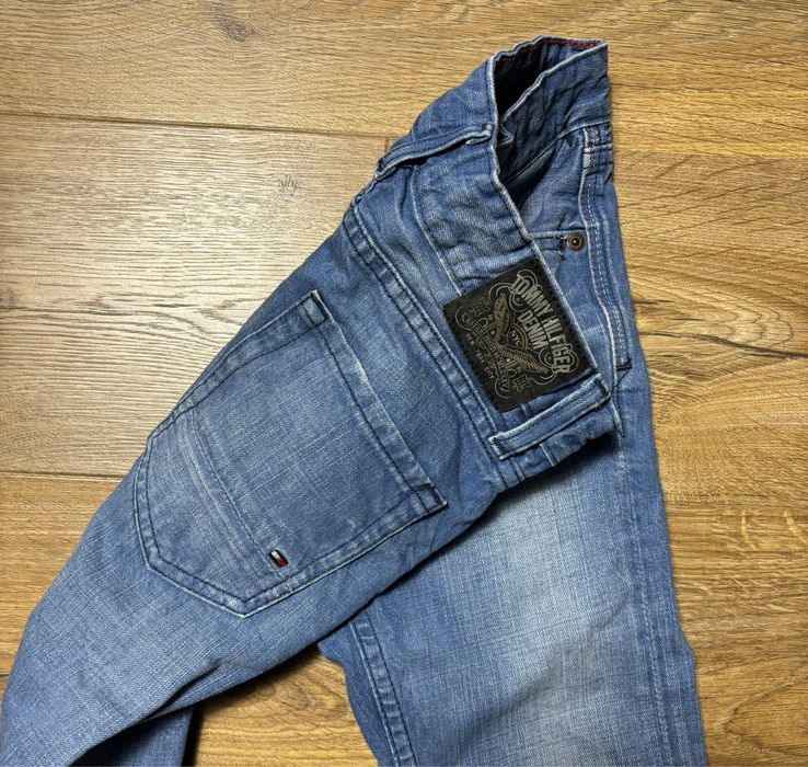 Tommy Hilfiger spodnie jeans 128 zadbane oryginalne