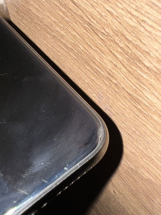 Продаю Iphone 11 pro