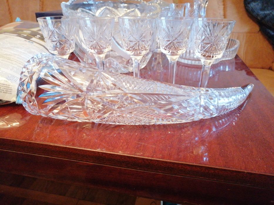 Продам хрустальные салатницы