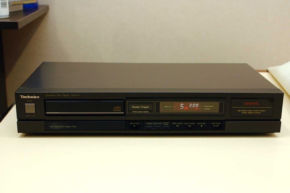 CD плеер Kenwood DP- 880SG (PCM56Px2) Technics SL-P111 (PCM55HP)